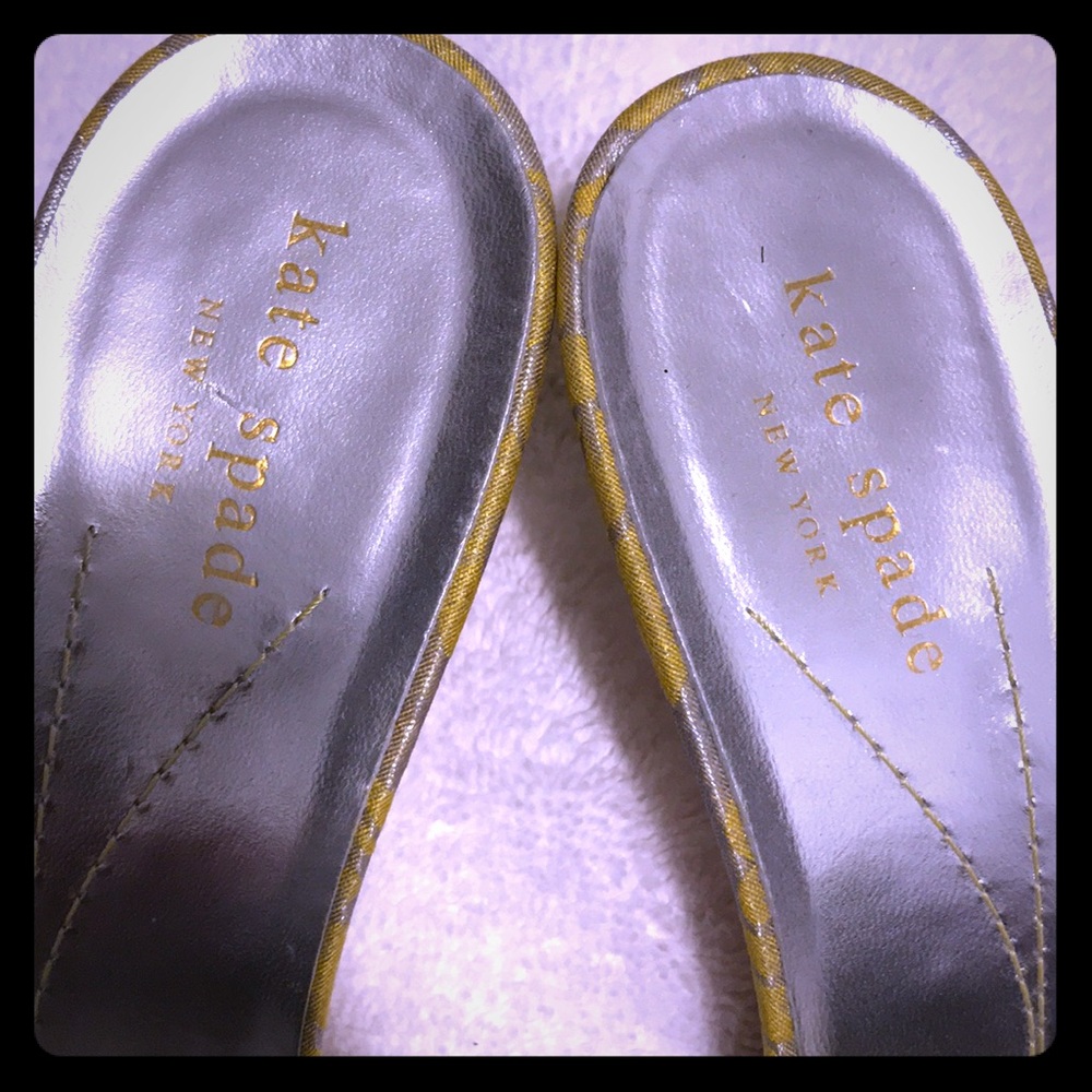 NEW♠️KATE♠️Spade sandals is new nice and clean. - Picture 4 of 6